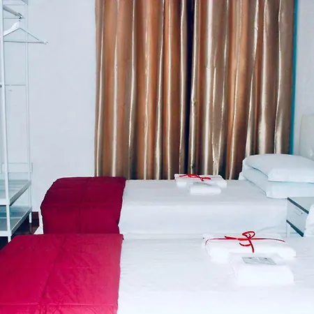 Eden Venice بيت ضيافة ميستر