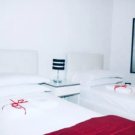 Eden Venice بيت ضيافة ميستر