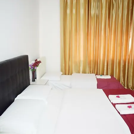 Eden Venice 3* ميستر